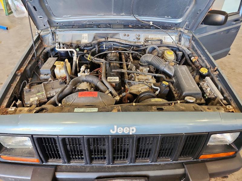 72196626 :رقم المزاد ، 1J4FJ28S4WL147111 vin ، 1998 Jeep Cherokee مزاد بيع