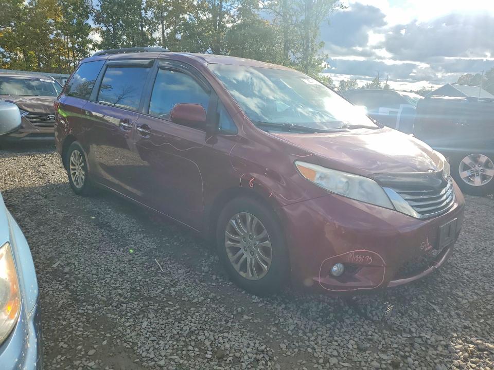 Продаж на аукціоні авто 2015 Toyota Sienna, vin: 5TDYK3DC1FS581792, номер лоту: 71935356
