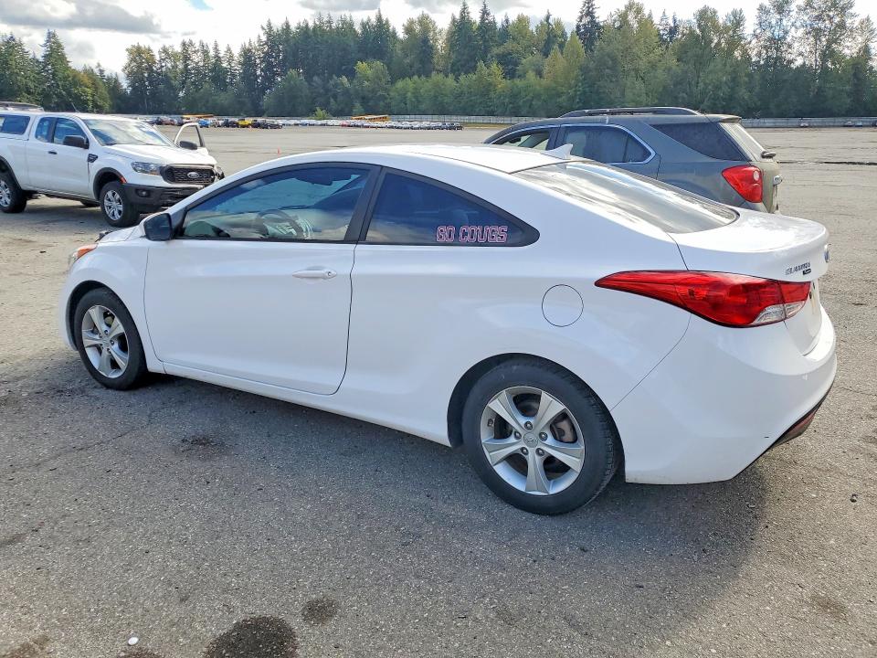 2013 Hyundai Elantra Coupe მანქანა იყიდება აუქციონზე, vin: KMHDH6AE0DU008827, აუქციონის ნომერი: 71679586