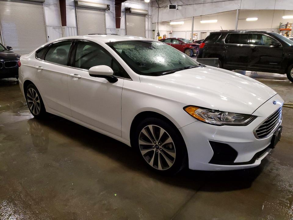 72450786 :رقم المزاد ، 3FA6P0T90KR217606 vin ، 2019 Ford Fusion مزاد بيع