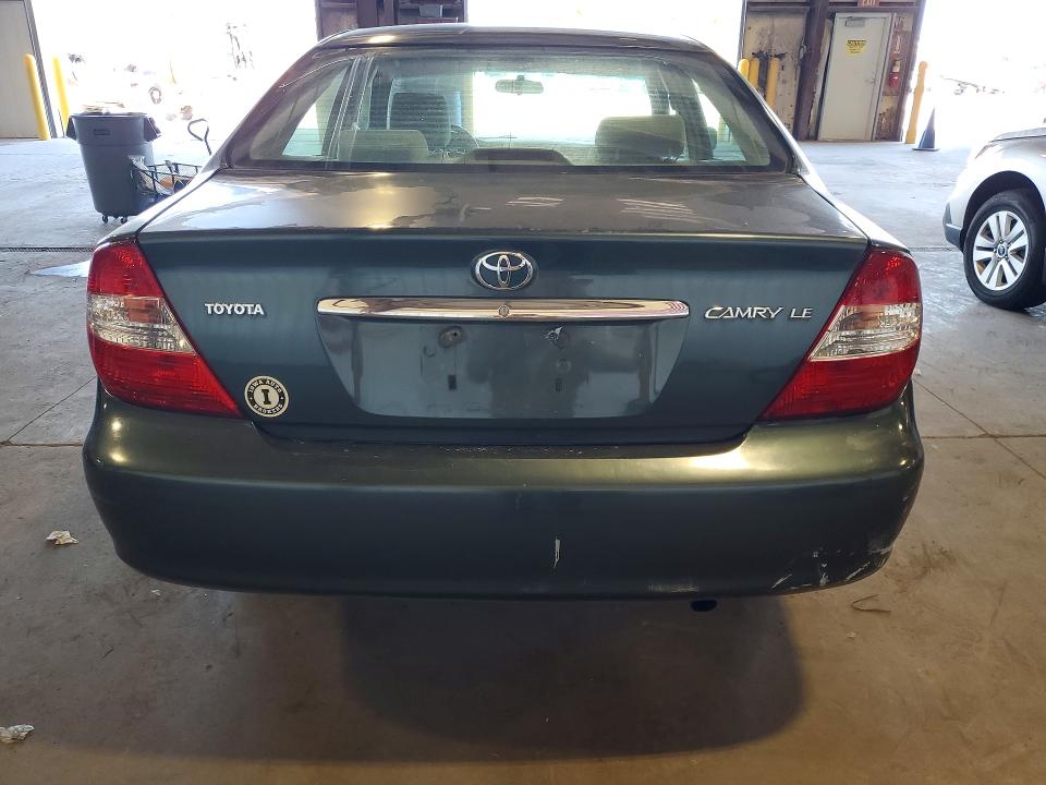 71893376 :رقم المزاد ، 4T1BE32K42U598501 vin ، 2002 Toyota Camry مزاد بيع