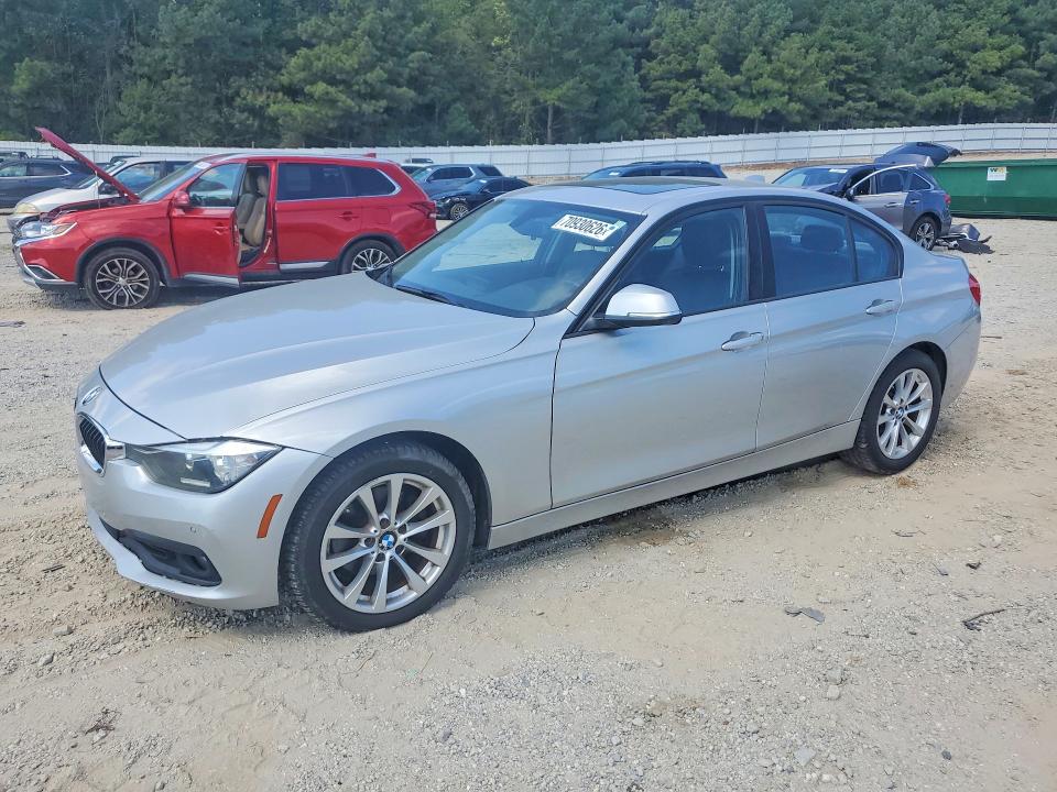 70930626 :رقم المزاد ، WBA8E1G58GNT35450 vin ، 2016 Bmw 320 مزاد بيع