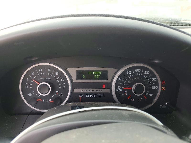 2005 Ford Expedition მანქანა იყიდება აუქციონზე, vin: 1FMPU15575LA20826, აუქციონის ნომერი: 73764166