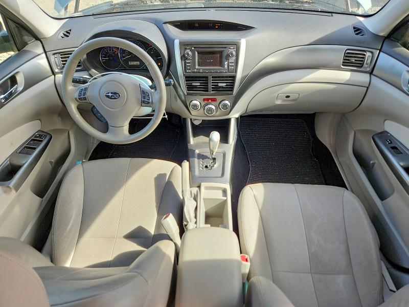 70672976 :رقم المزاد ، JF2SHAEC8CH469810 vin ، 2012 Subaru Forester مزاد بيع