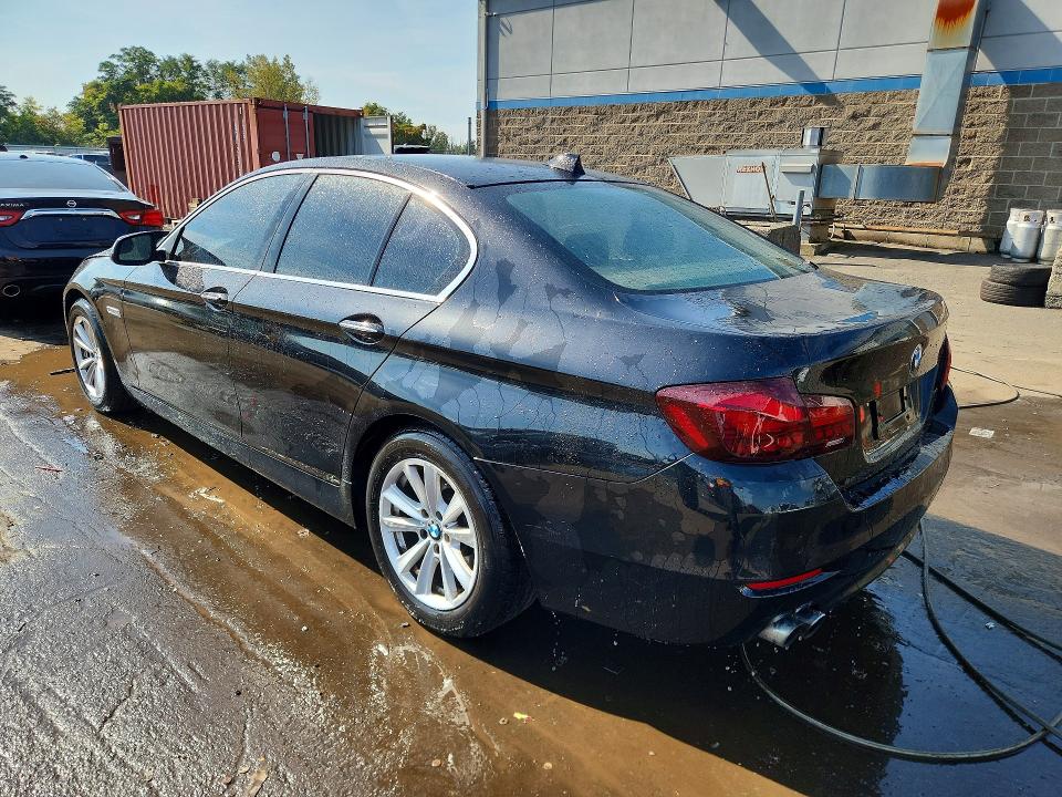 70816666 :رقم المزاد ، WBA5A7C56FD624175 vin ، 2015 Bmw 528 مزاد بيع