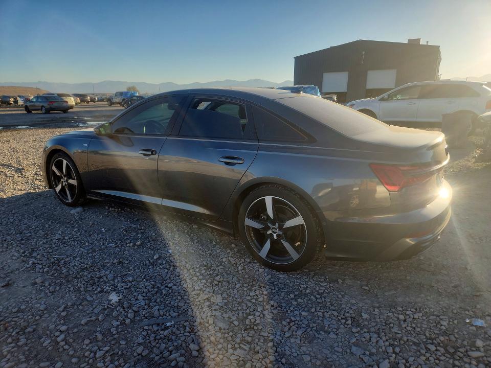 71078176 :رقم المزاد ، WAUL2AF2XMN056331 vin ، 2021 Audi A6 مزاد بيع