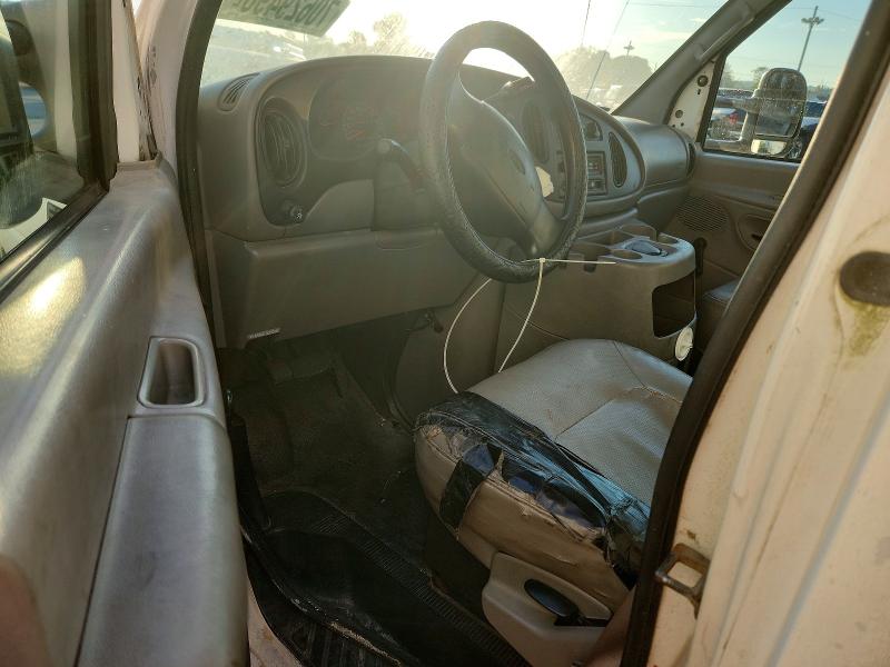 70629496 :رقم المزاد ، 1FDWE35L51HA24437 vin ، 2001 Ford E350 مزاد بيع