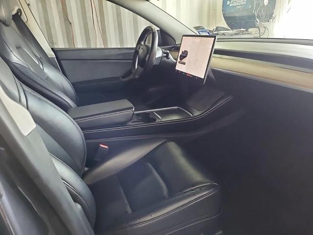 73190806 :رقم المزاد ، 7SAYGDEE1NF387017 vin ، 2022 Tesla Model Y مزاد بيع