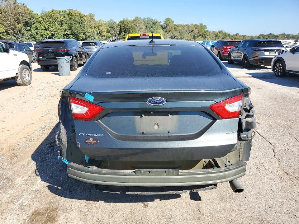 2015 Ford Fusion მანქანა იყიდება აუქციონზე, vin: 3FA6P0H7XFR182232, აუქციონის ნომერი: 69943256