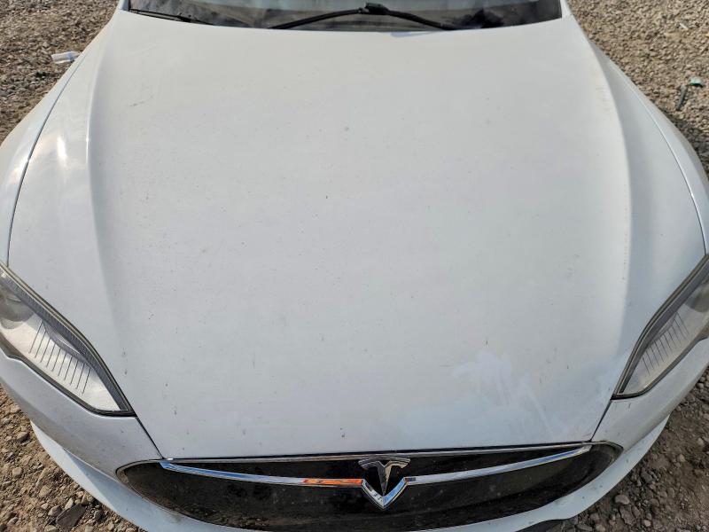 71671896 :رقم المزاد ، 5YJSA1AC1DFP10231 vin ، 2013 Tesla Model S مزاد بيع
