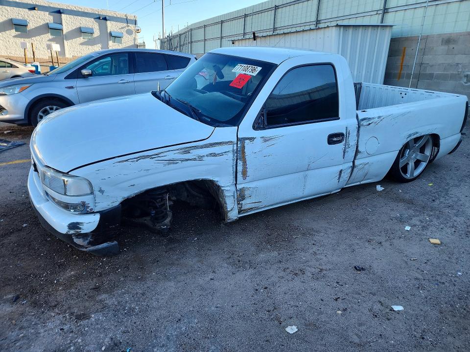 71108796 :رقم المزاد ، 1GCEC14W9YZ278839 vin ، 2000 Chevrolet Silverado مزاد بيع