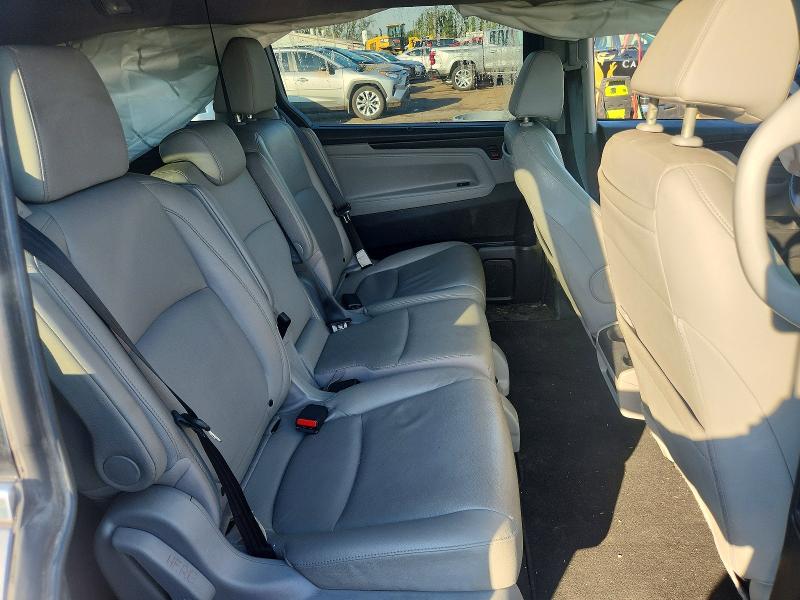 Продаж на аукціоні авто 2018 Honda Odyssey, vin: 5FNRL6H95JB031137, номер лоту: 71292036