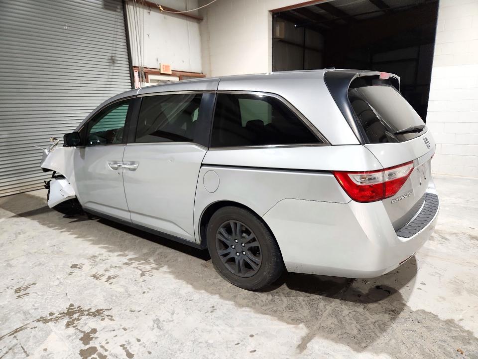 72879626 :رقم المزاد ، 5FNRL5H66DB086636 vin ، 2013 Honda Odyssey مزاد بيع