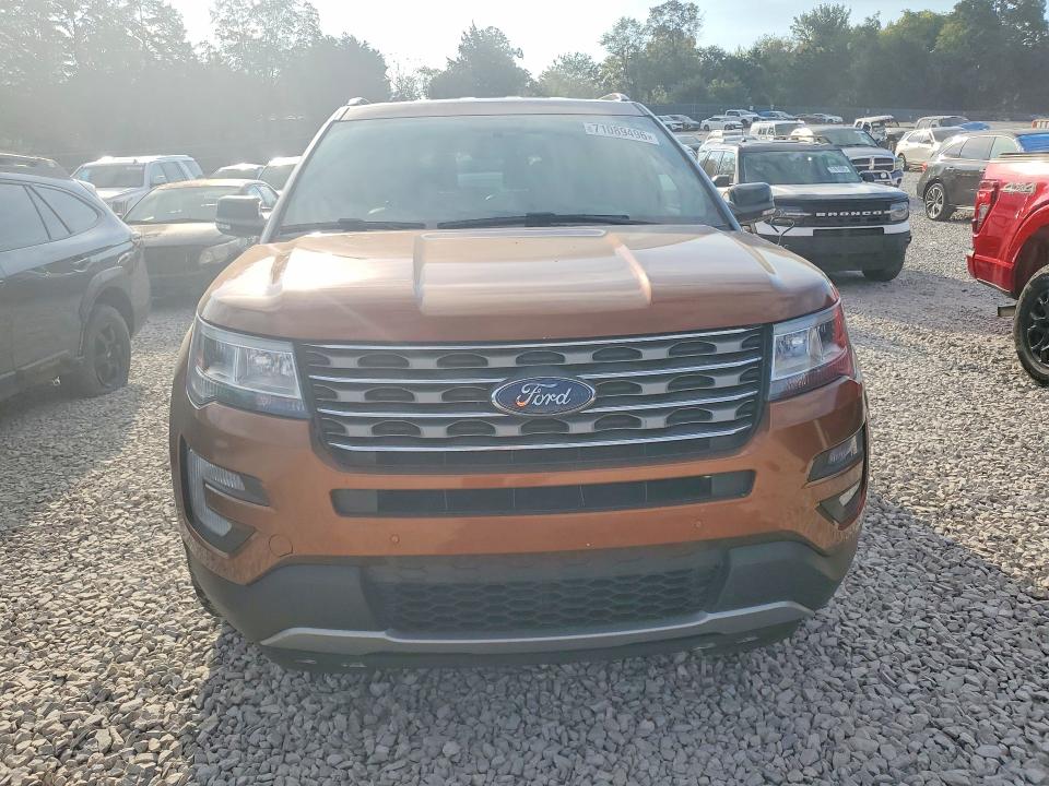 71089496 :رقم المزاد ، 1FM5K8D89HGD77942 vin ، 2017 Ford Explorer مزاد بيع