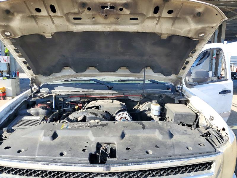 72805636 :رقم المزاد ، 1GCEC19J58Z135951 vin ، 2008 Chevrolet Silverado مزاد بيع