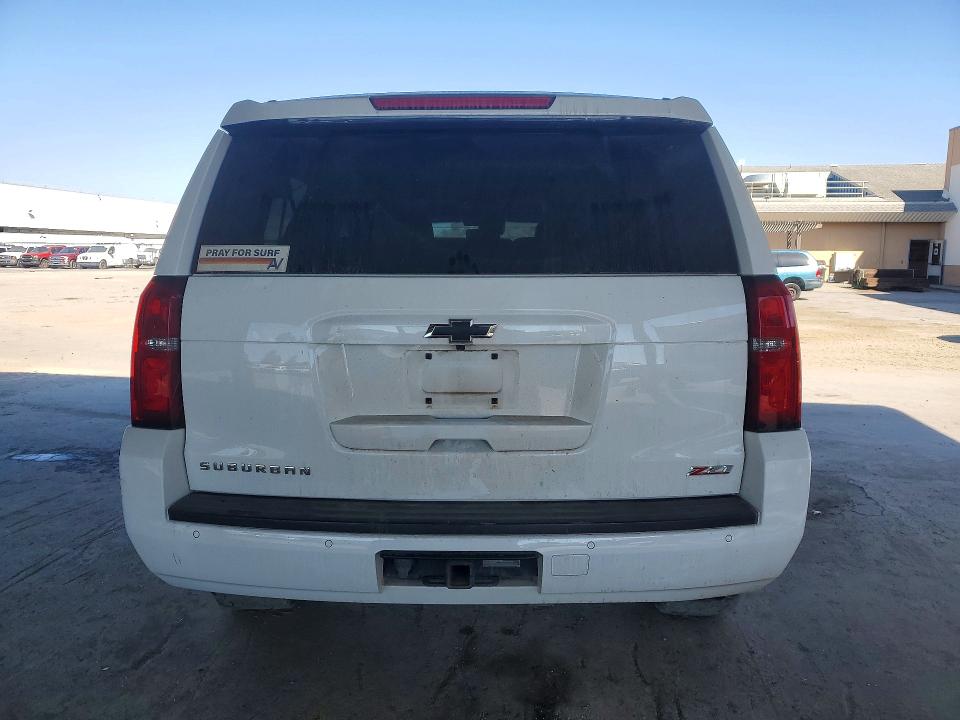 72555836 :رقم المزاد ، 1GNSKHKC0GR182143 vin ، 2016 Chevrolet Suburban مزاد بيع