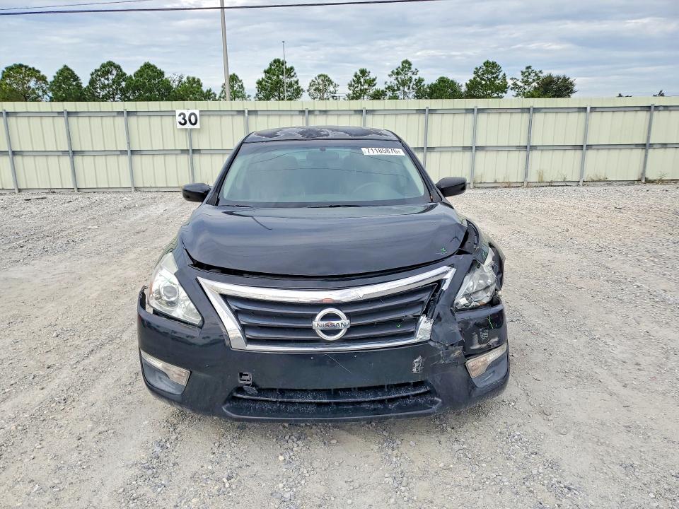 2013 Nissan Altima მანქანა იყიდება აუქციონზე, vin: 1N4AL3AP7DN560511, აუქციონის ნომერი: 71185876
