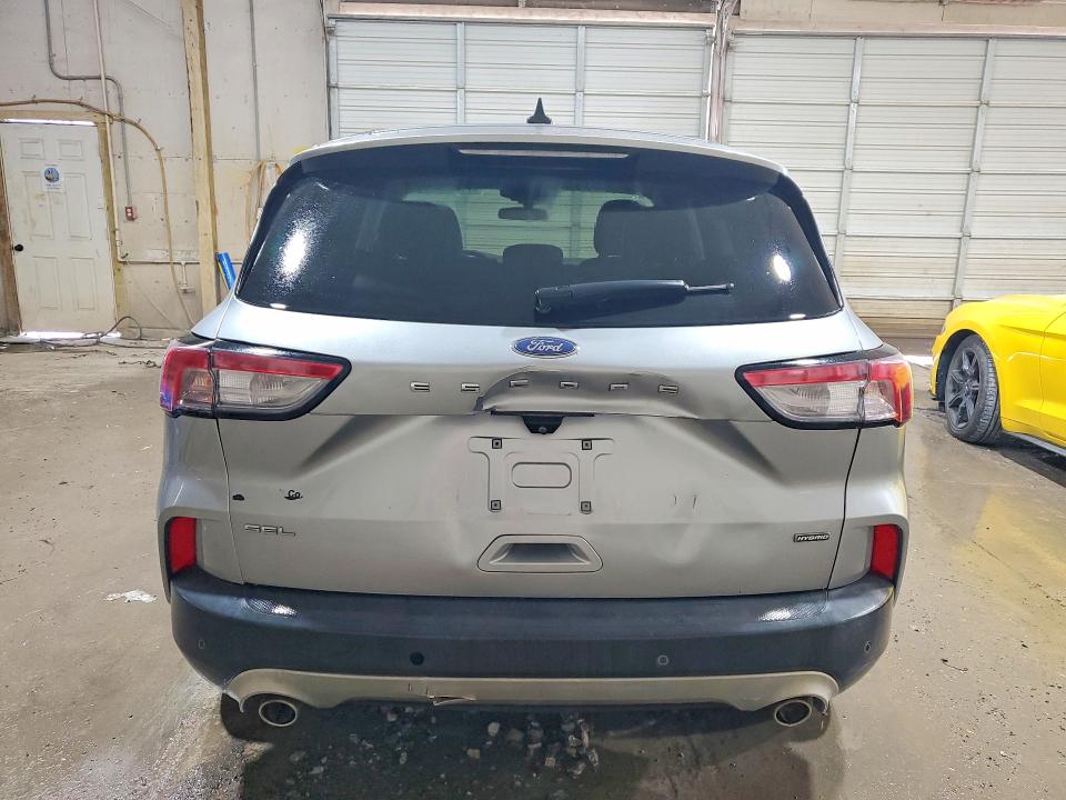71830926 :رقم المزاد ، 1FMCU0CZ4NUA24843 vin ، 2022 Ford Escape مزاد بيع