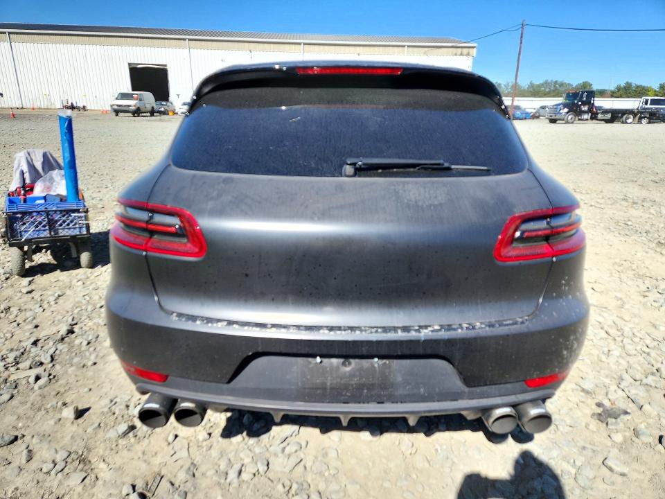 Продаж на аукціоні авто 2015 Porsche Macan, vin: WP1AB2A55FLB60496, номер лоту: 71871126