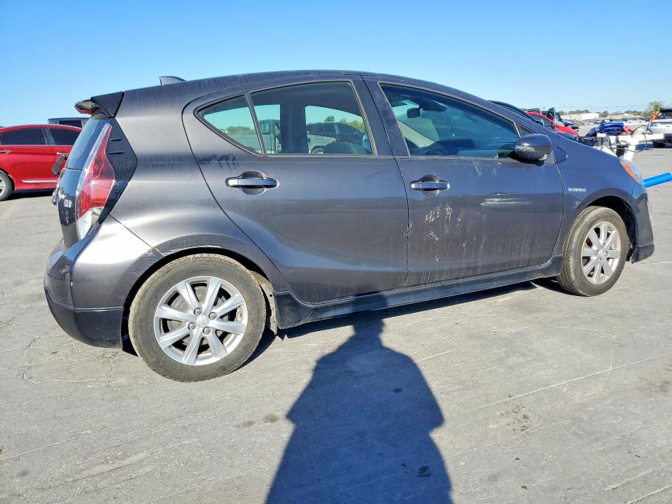 71735216 :رقم المزاد ، JTDKDTB3XH1594561 vin ، 2017 Toyota Prius C مزاد بيع