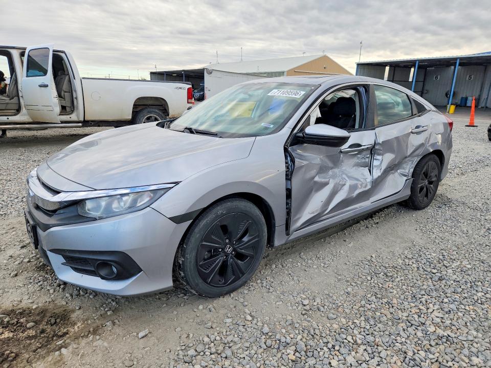 2017 Honda Civic მანქანა იყიდება აუქციონზე, vin: 19XFC1F38HE205769, აუქციონის ნომერი: 71109596