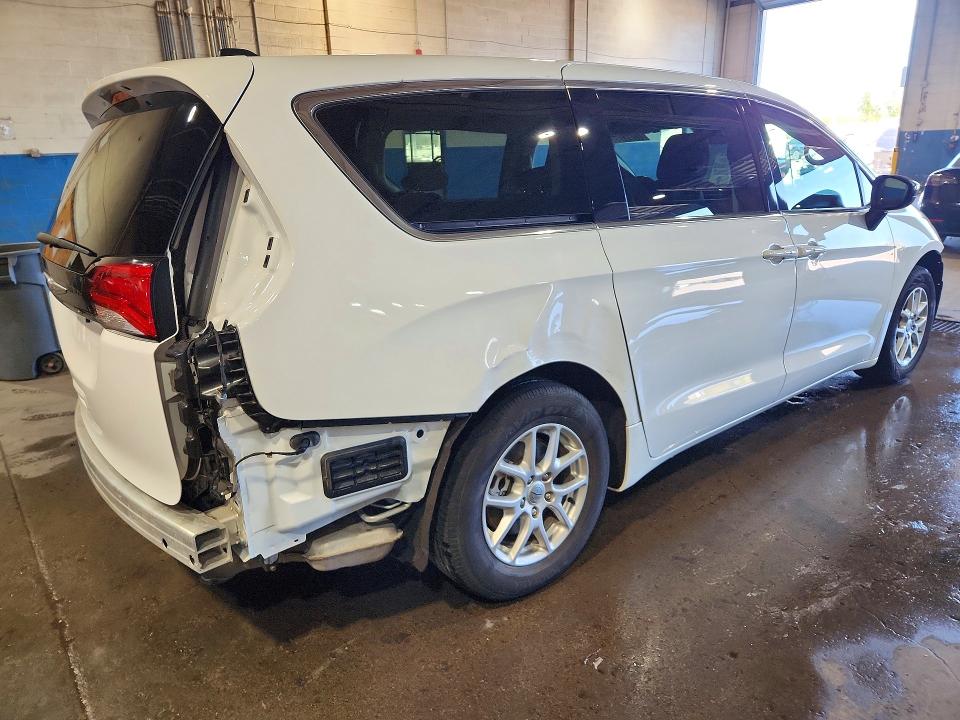Продаж на аукціоні авто 2024 Chrysler Voyager, vin: 2C4RC1CGXRR176635, номер лоту: 72411856