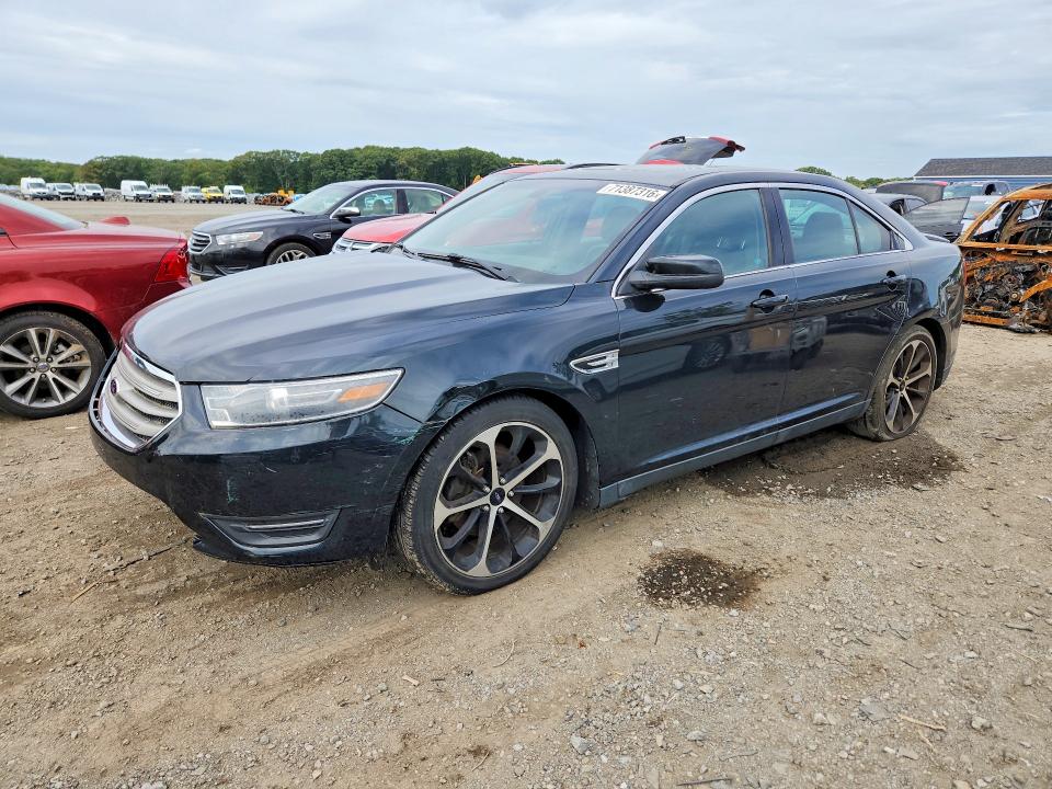 71387316 :رقم المزاد ، 1FAHP2H81EG177438 vin ، 2014 Ford Taurus مزاد بيع