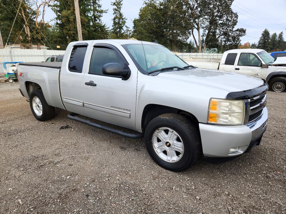 Продаж на аукціоні авто 2011 Chevrolet Silverado, vin: 1GCRKSE32BZ109820, номер лоту: 72644486