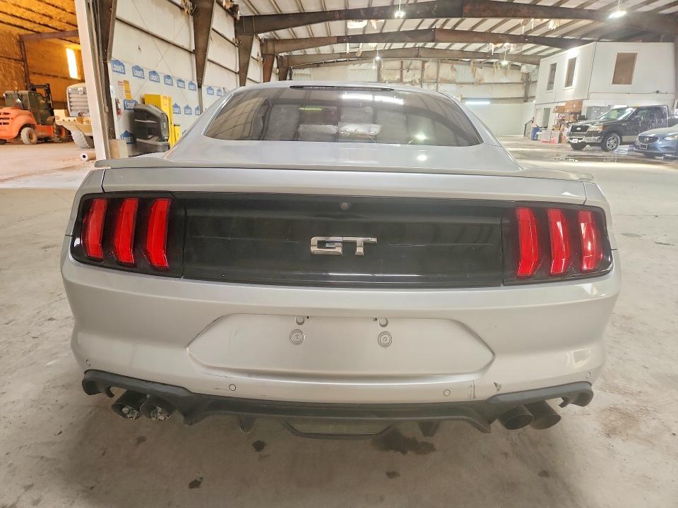 Продажа на аукционе авто 2018 Ford Mustang, vin: 1FA6P8CF3J5185515, номер лота: 70856136