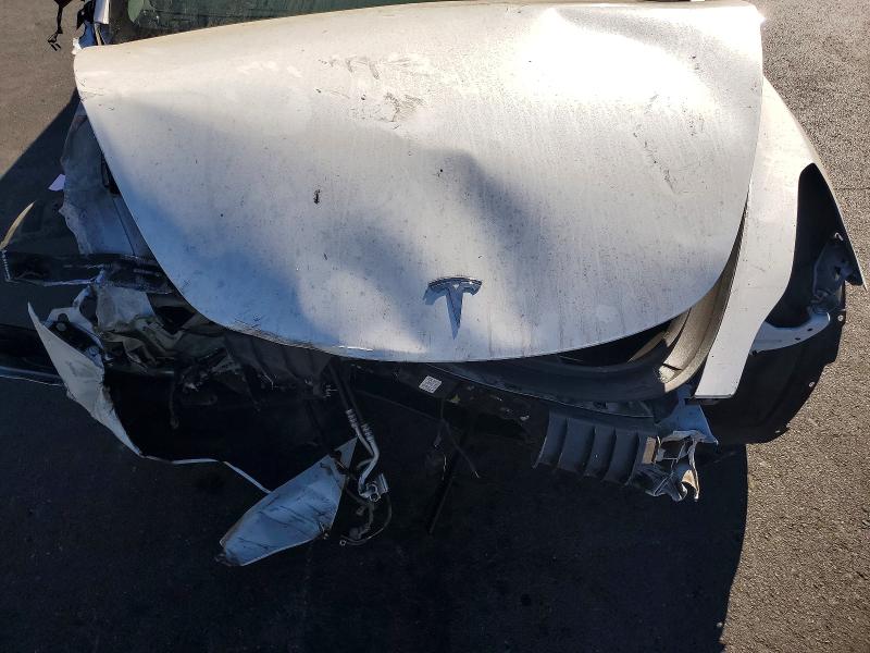 Продажа на аукционе авто 2019 Tesla Model 3, vin: 5YJ3E1EA3KF330998, номер лота: 71847186