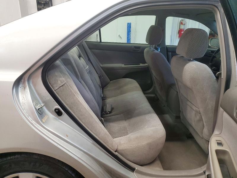 71973696 :رقم المزاد ، 4T1BE30K84U286171 vin ، 2004 Toyota Camry مزاد بيع