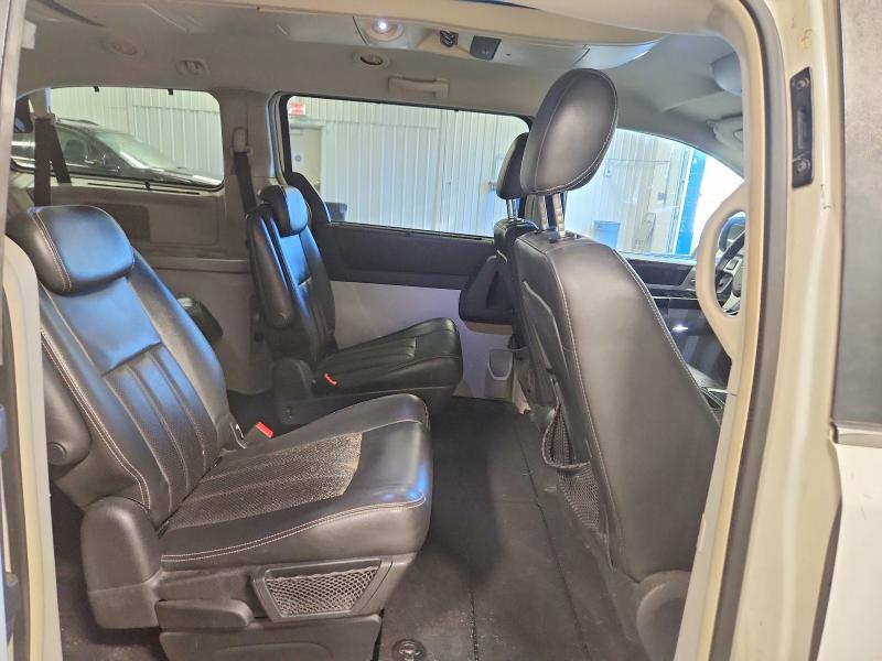 Продажа на аукционе авто 2009 Chrysler Town & Country, vin: 2A8HR54XX9R654089, номер лота: 71393176