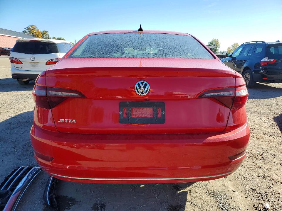 70686056 :رقم المزاد ، 3VWE57BU8MM075187 vin ، 2021 Volkswagen Jetta مزاد بيع