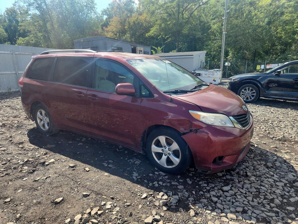 Aukcja sprzedaży 2013 Toyota Sienna, vin: 5TDKK3DCXDS376409, numer aukcji: 70960926
