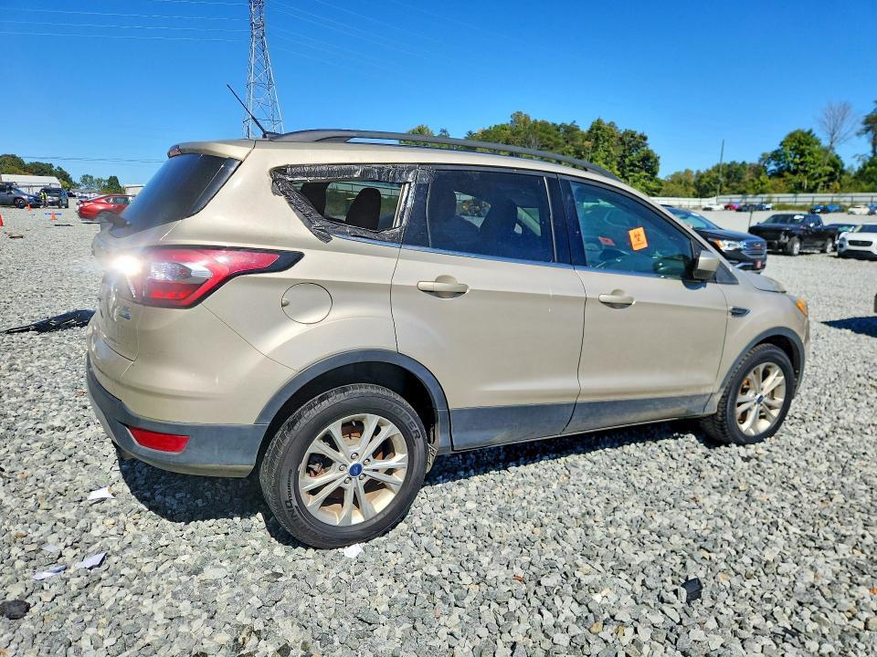 Продажа на аукционе авто 2018 Ford Escape, vin: 1FMCU9GD4JUA88572, номер лота: 71914986
