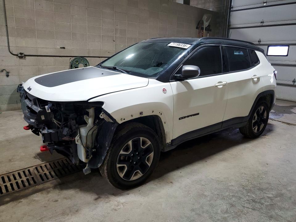2018 Jeep Compass მანქანა იყიდება აუქციონზე, vin: 3C4NJDDBXJT210714, აუქციონის ნომერი: 71196336