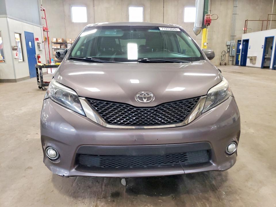 Aukcja sprzedaży 2015 Toyota Sienna, vin: 5TDXK3DC8FS646679, numer aukcji: 71373626