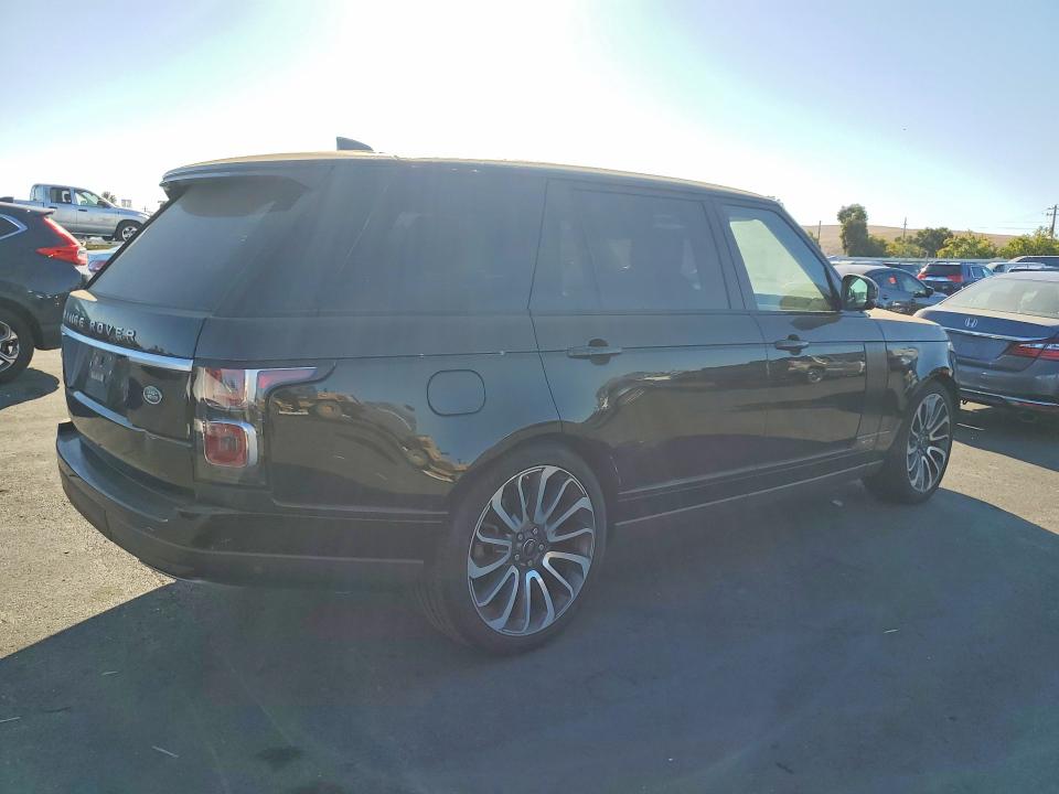 70431036 :رقم المزاد ، SALGS5RE1JA392799 vin ، 2018 Land Rover Range Rover مزاد بيع