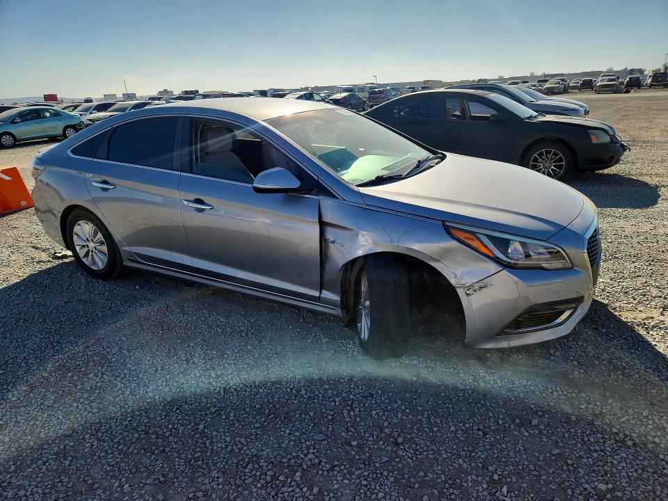 2016 Hyundai Sonata Hybrid მანქანა იყიდება აუქციონზე, vin: KMHE24L19GA013938, აუქციონის ნომერი: 71564966