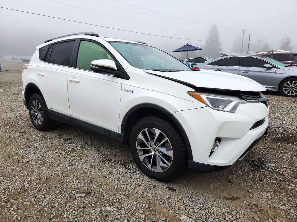 Продажа на аукционе авто 2017 Toyota Rav4 Hybrid, vin: JTMRJREV8HD108030, номер лота: 72029856