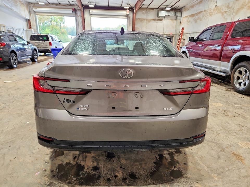 Продажа на аукционе авто 2025 Toyota Camry, vin: 4T1DBADK7SU513119, номер лота: 70916246