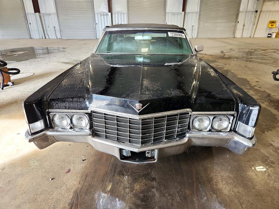 1981 Cadillac Deville მანქანა იყიდება აუქციონზე, vin: F9258206, აუქციონის ნომერი: 72388966