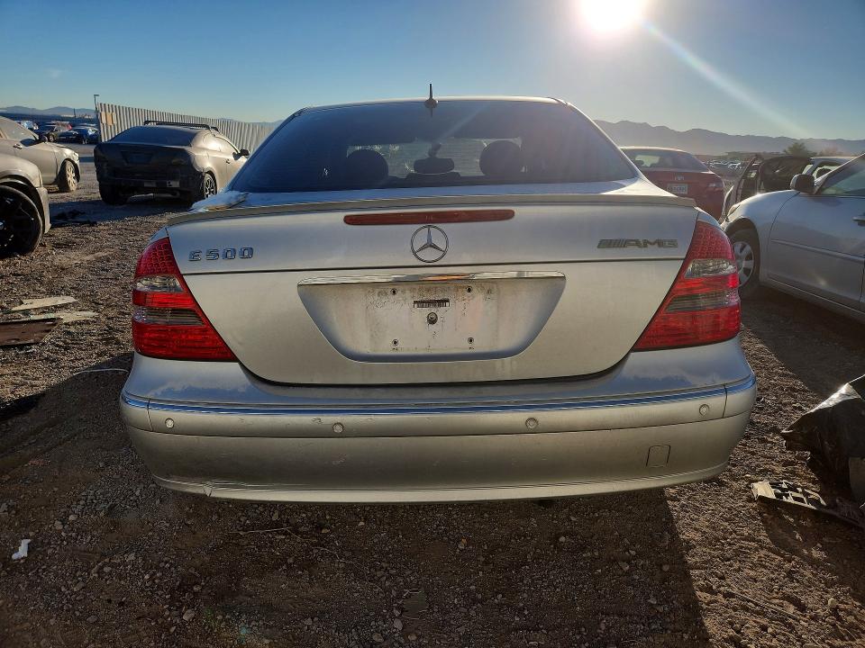 2004 Mercedes-benz E მანქანა იყიდება აუქციონზე, vin: WDBUF70J44A548955, აუქციონის ნომერი: 69096516