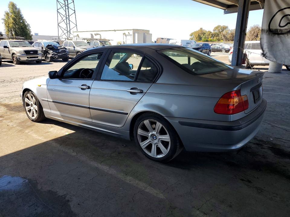 71596666 :رقم المزاد ، WBAAZ334X3KP81285 vin ، 2003 Bmw 325 مزاد بيع