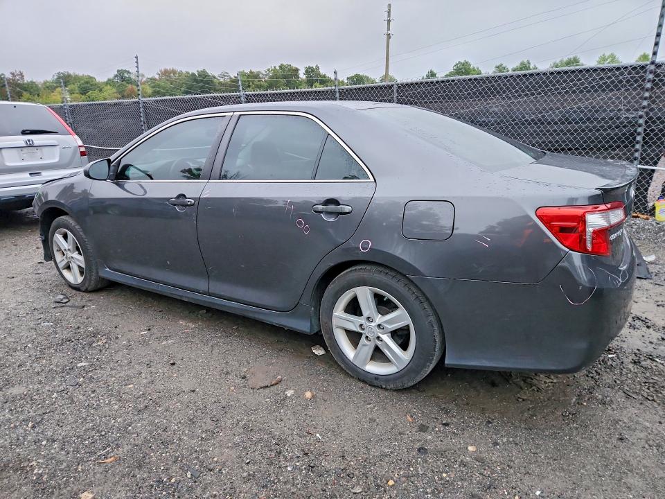 71357726 :رقم المزاد ، 4T1BF1FK1DU237953 vin ، 2013 Toyota Camry مزاد بيع