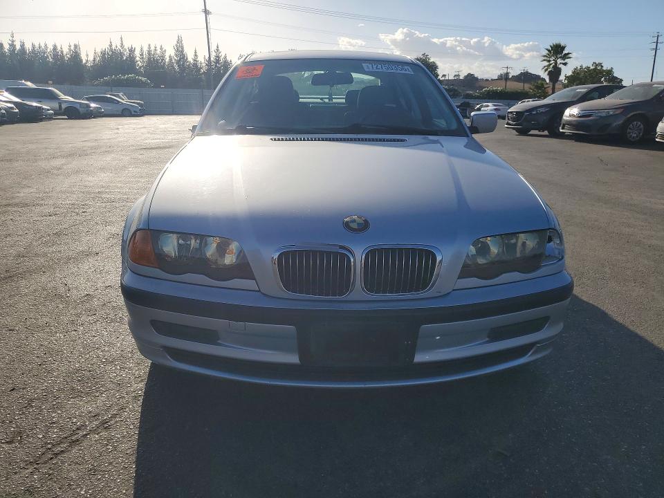 Продажа на аукционе авто 2001 Bmw 325, vin: WBAAV33461FU79929, номер лота: 72750356