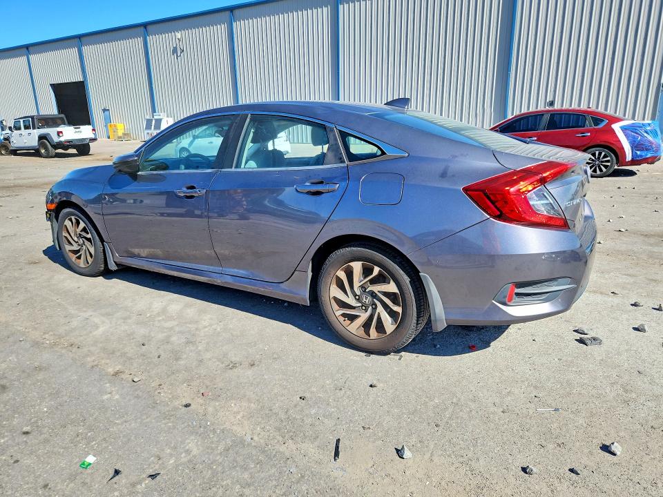 71396406 :رقم المزاد ، 19XFC2F82HE005410 vin ، 2017 Honda Civic مزاد بيع