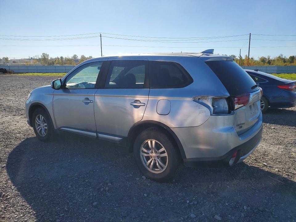 71678376 :رقم المزاد ، JA4AZ2A31JZ601603 vin ، 2018 Mitsubishi Outlander مزاد بيع