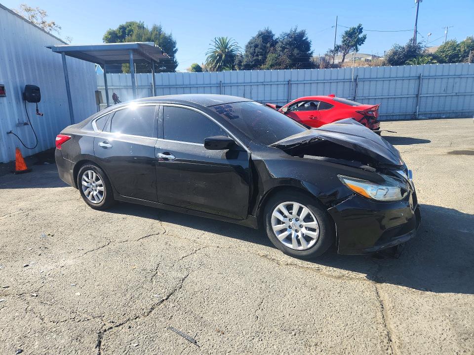 72613576 :رقم المزاد ، 1N4AL3AP1GN326935 vin ، 2016 Nissan Altima مزاد بيع
