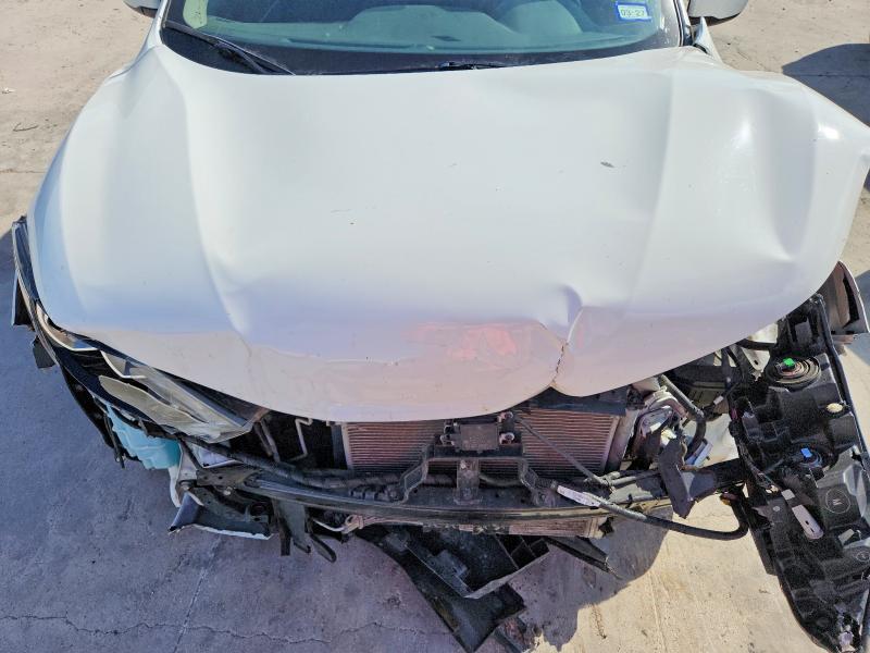 71843076 :رقم المزاد ، JN1BJ1CPXJW185132 vin ، 2018 Nissan Rogue Sport مزاد بيع